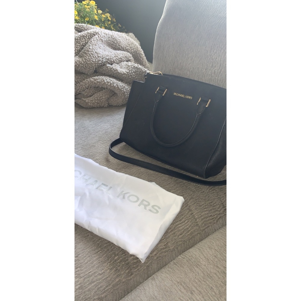Michael Kors purse